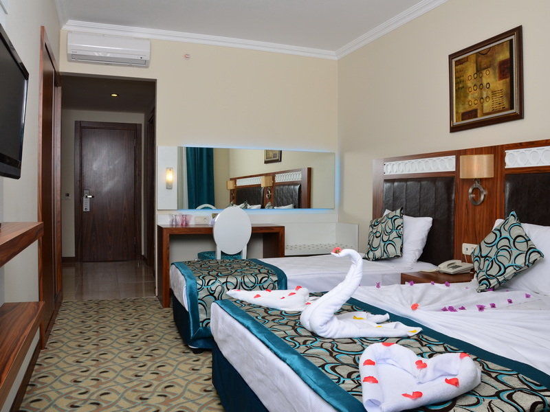 Club Side Coast Hotel Colakli Екстериор снимка